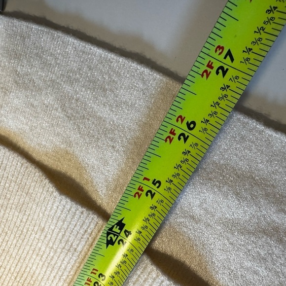 Cyrus Sweater NWT - Picture 7 of 8